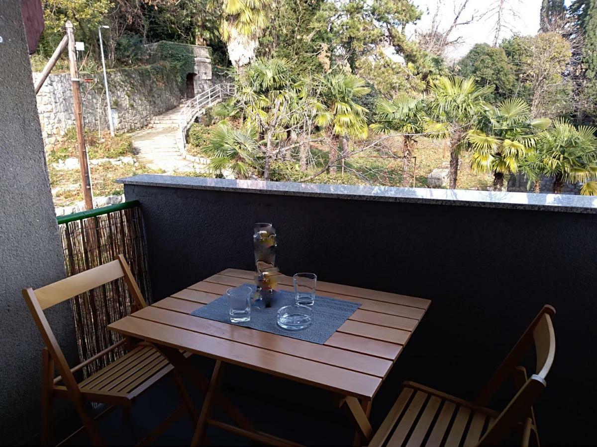 Apartman Lilly Lovran Exterior photo
